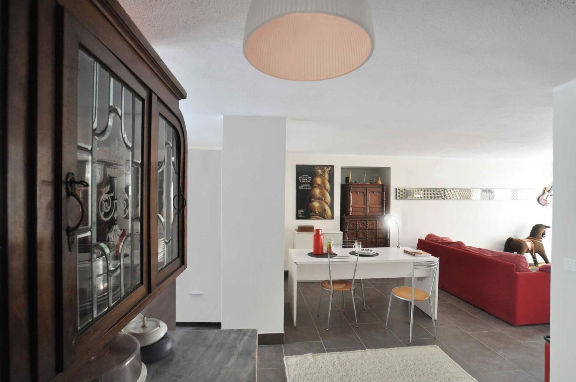 Art House Quartu - Margine Rosso Bed & Breakfast Quartu SantʼElena Rom bilde