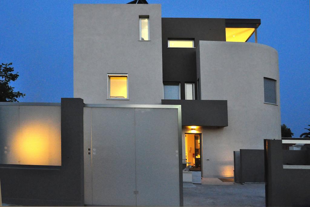 Art House Quartu - Margine Rosso Bed & Breakfast Quartu SantʼElena Rom bilde